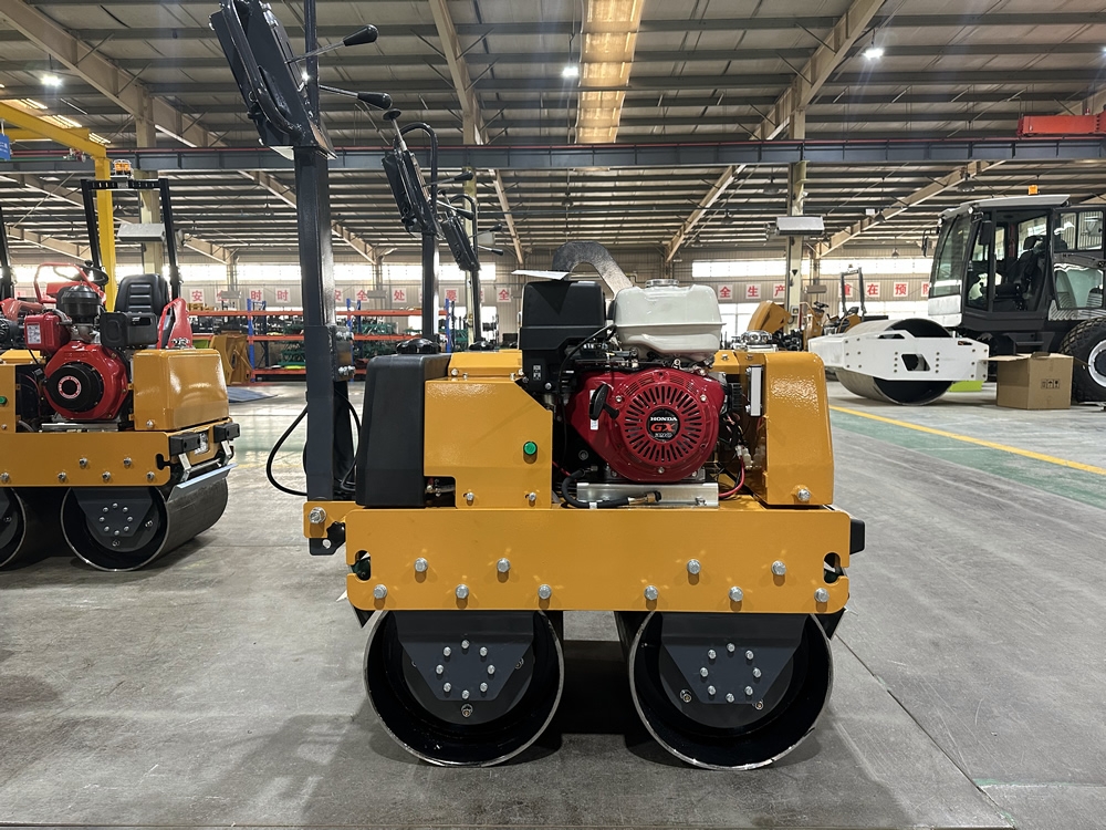 手扶雙鋼輪壓路機(jī)BM60